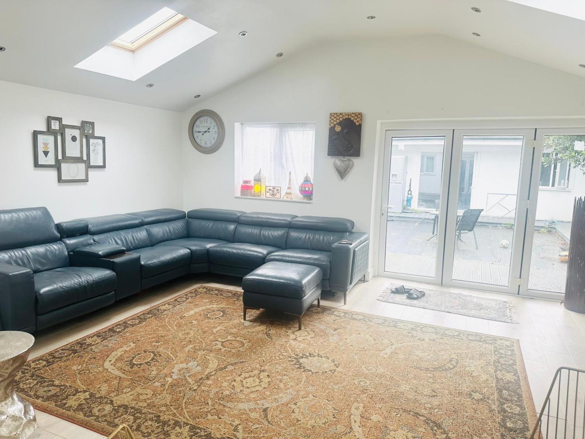 Beautiful Home In London With Easy Access To Central London Sutton  Exterior photo