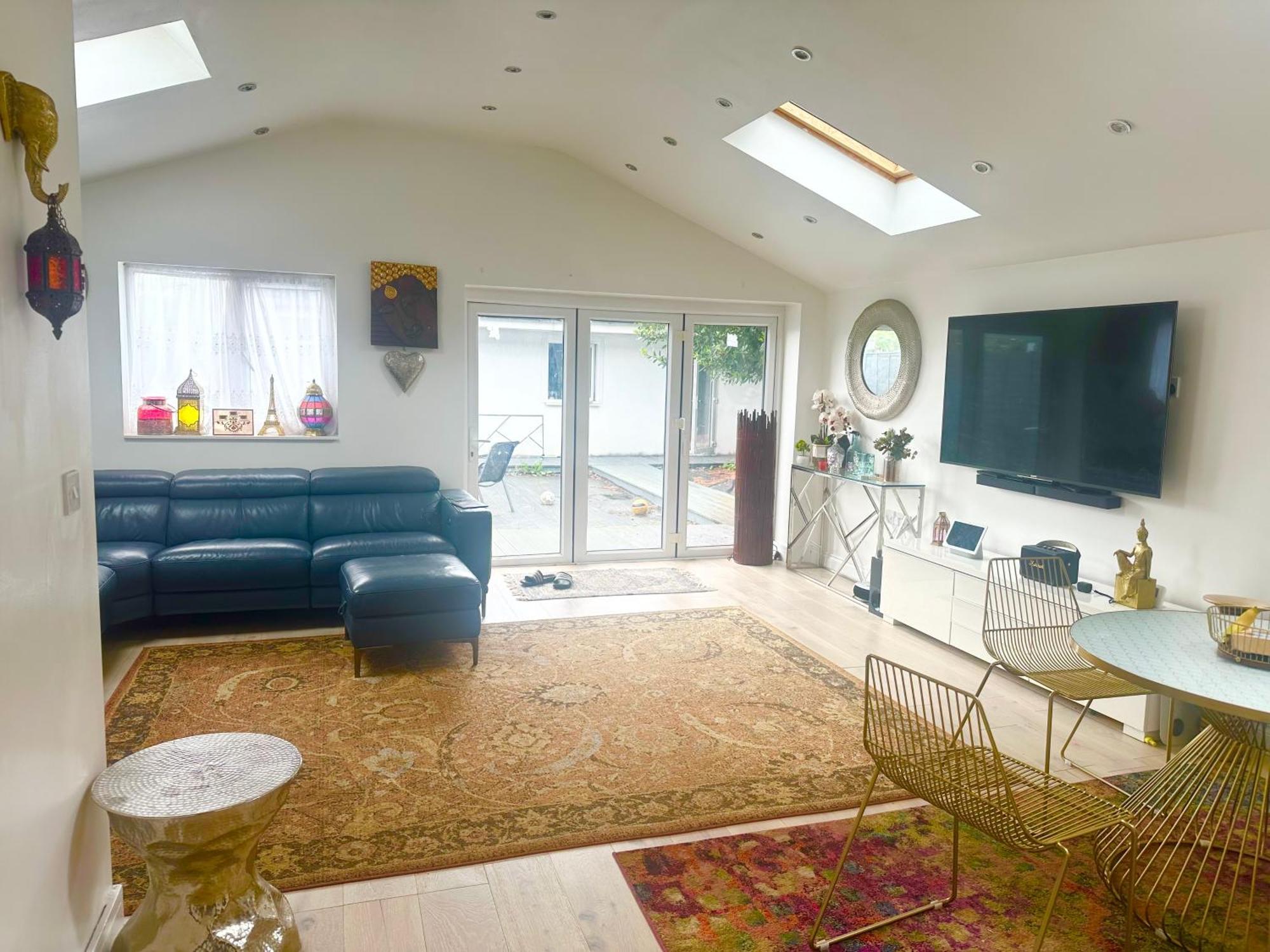 Beautiful Home In London With Easy Access To Central London Sutton  Exterior photo
